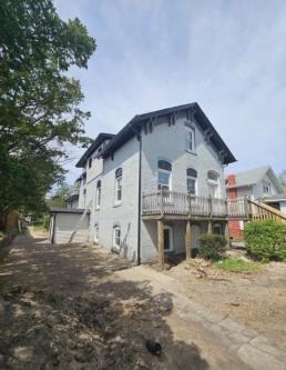 Nice Apartment Available — Clean, Spacious & Perfectly Located in South Bend - Image 1