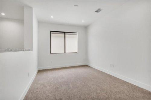 Nw Nd St, Doral, Home For Rent in Hialeah - Image 1