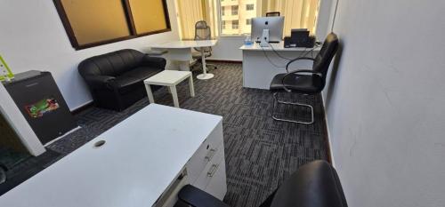 OFFICE SPACES AVAILABLE FOR RENT IN DUBAI in Dubai - Image 2