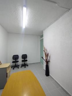 OFICINA CON SANITARIO PROPIO EN RENTA A BUEN PRECIO -. en Tláhuac - Imagen 2