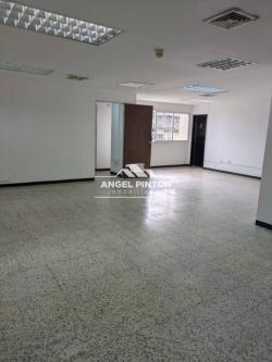 OFICINA VENTA AV BELLA VISTA MARACAIBO API 81661 en Maracaibo - Imagen 1