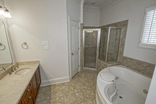 Oak Aly, Mandeville, Home For Rent in Metairie - Image 1