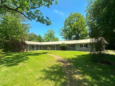 Old 8th Street Rd in Jackson - Image 1