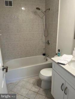 Old Courthouse Rd Ne, Vienna, Home For Rent in Reston - Image 1