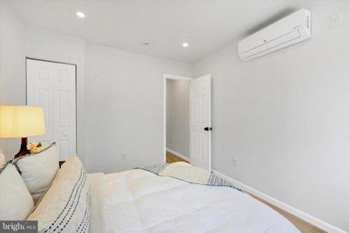 Olive St, Baltimore, Home For Rent in Baltimore - Image 1