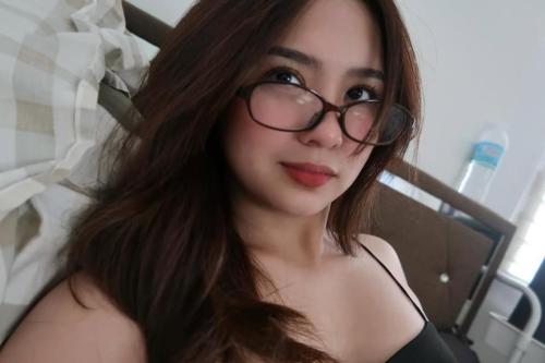 On service sex for Nuru massage outcall incall.. in Singapore - Image 2