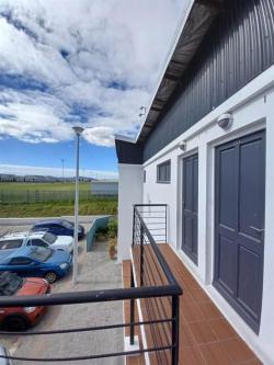 One Bedroom Apartment To Rent In Maitland in Cape Town - Image 6