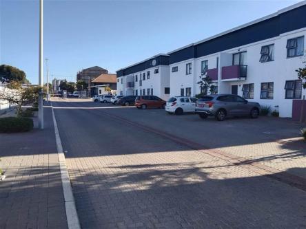 One Bedroom Apartment To Rent In Maitland in Cape Town - Image 5