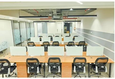 Open Desk Workstations | Customizable Coworking Solutions in Kanpur - Image 1