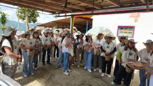 PAISA FOR A DAY (RURAL EXPERIENCE) en Medellín - Imagen 3