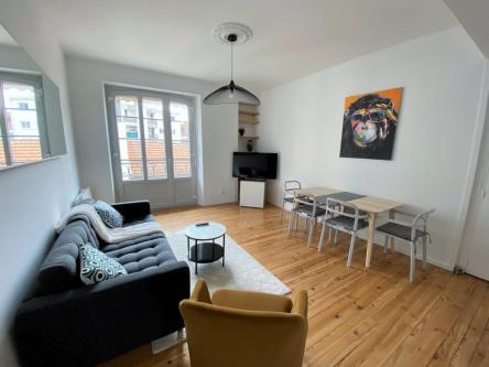 - PAU - RUE VALERY MEUNIER - APPARTEMENT MEUBLE de 89 m2 - à Pau - Photo 1