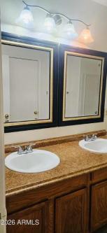 PERFECT HOME FOR RENT, READY FOR MOVE IN AND FAMILY FRIENDLY in Phoenix - Image 7