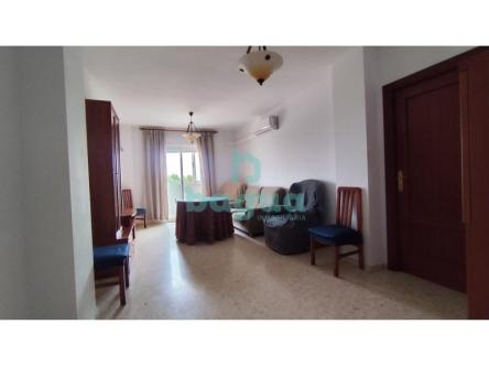 PISO 4 HABITACIONES en Almendralejo - Imagen 1