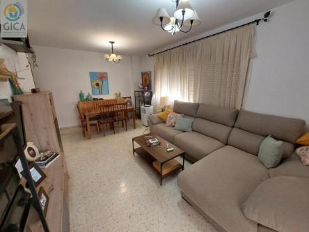 PISO DE 3 DORMITORIOS en Algeciras - Imagen 1