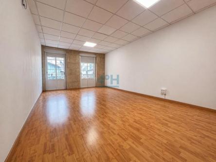 PISO EN SANTO DOMINGO ACTUALMENTE COMO OFICINA en Ourense - Imagen 1
