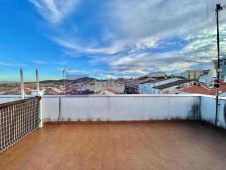 PISO VENTA PLAZA DE TOROS 3 DORMITORIOS en Cáceres - Imagen 1
