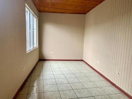 PROPIEDAD CON CASAS Y APARTAMENTOS EN SABANILLA. en San José - Imagen 5