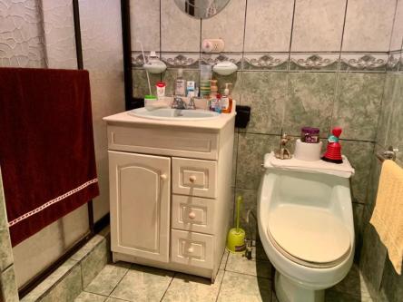PROPIEDAD CON CASAS Y APARTAMENTOS EN SABANILLA. en San José - Imagen 3