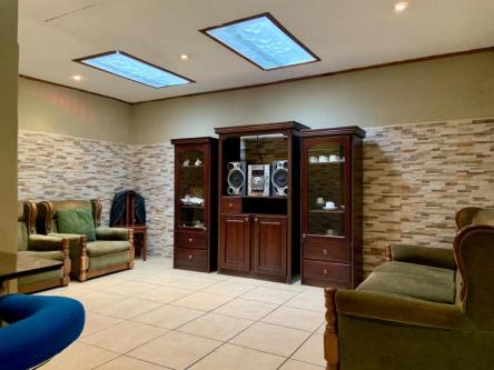 PROPIEDAD CON CASAS Y APARTAMENTOS EN SABANILLA. en San José - Imagen 7