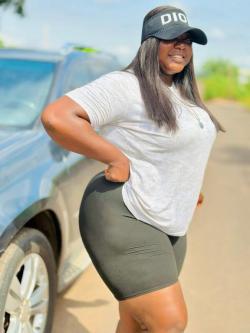 PUCIGIRL AVAILABLE IN CAMPUS R in Kumasi - Image 1