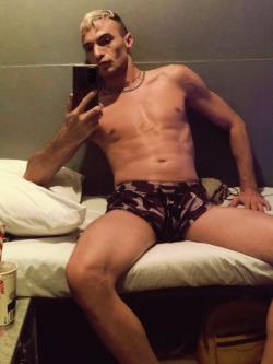 PartyboysweetVersaVIP in Woolwich - Image 2