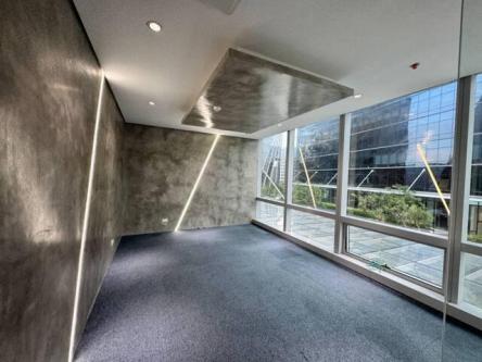 Pasay, Office For Rent in Baclaran - Image 1