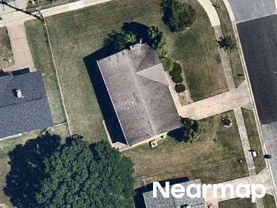 Pin Oak St in Waldorf - Image 1
