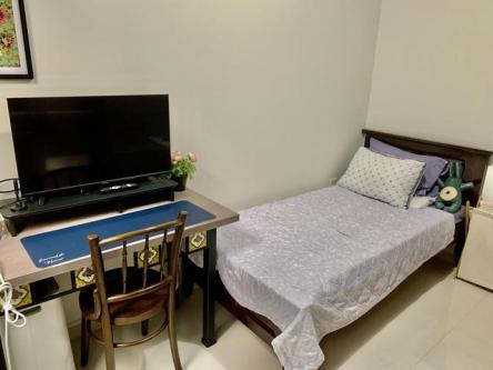 Pool View Condo Room (D8) in Singapore - Image 1