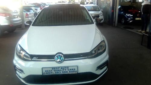 Pre-owned 2019 VW Golf 7 2.0 Engine Capacity R-Line with Automat in Alberton - Image 1