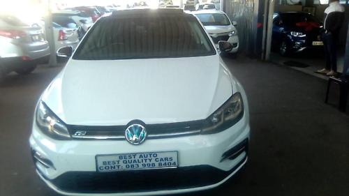 Pre-owned 2019 VW Golf 7 2.0 Engine Capacity R-Line with Automat in Alberton - Image 10