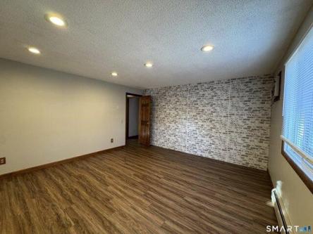 Prospect St, Torrington, Condo For Rent in Waterbury - Image 1