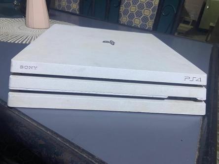 Ps4 pro craquer à Abidjan - Photo 7