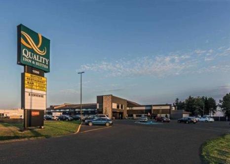 Quality Inn & Suites in Brampton - Image 1