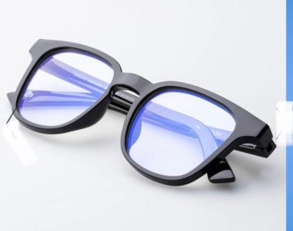 READING GLASSES FOR SALE in Ajman - Image 1