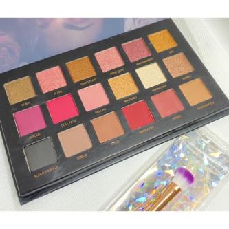 READY STOCK~ Eyeshadow platte in Klang - Image 1