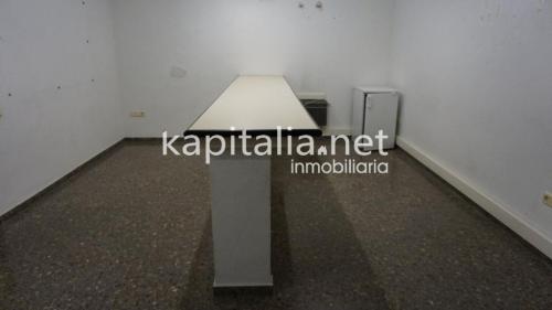 REF 7045 NAVE DIÁFANA DE 901m2 CONSTRUÍDOS CON 2 PORTALONES … en Ontinyent - Imagen 1