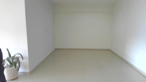 RENTO PRECIOSO Y AMPLIO DEPARTAMENTO en Guadalupe - Imagen 4