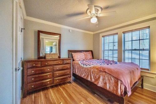 Rd St, Galveston, Home For Rent in Galveston - Image 1