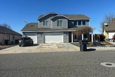 Reagan Way in Pasco - Image 1