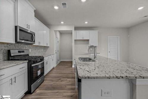 Redear Rd Unit Paisley, Greer, Home For Rent in Greenville - Image 1