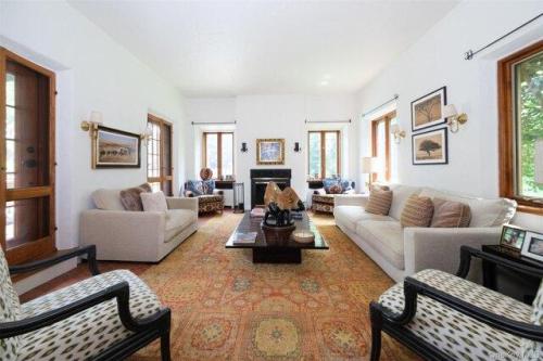 Ridge Pl, Pelham, Home For Rent in New Rochelle - Image 1
