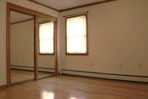 Riverside Dr, Berlin, Home For Rent in Portland - Image 1