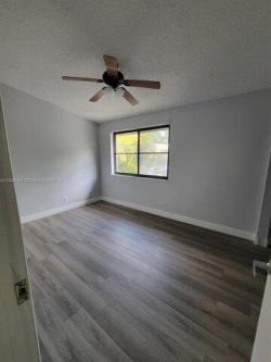 Riverside Dr Unit -, Coral Springs, Home For Rent in Sunrise - Image 1