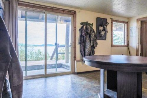Rocky Point Rd Unit A, Klamath Falls, Home For Rent in Medford - Image 1