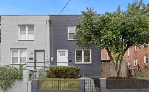 Room for Rent - Great Location - Washington DC in Washington DC - Image 1