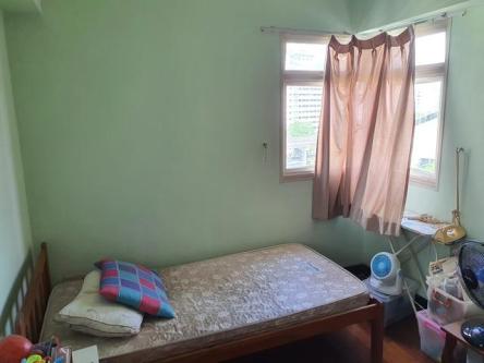 Room in Singapore - Image 1