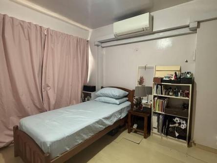 Room in Singapore - Image 1