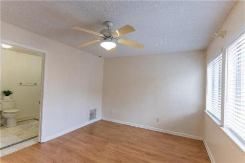 Roswell Rd Ne Apt K, Atlanta, Condo For Rent in Atlanta - Image 1