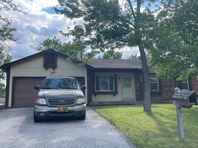 Rustic Meadow Ct in Saint Charles - Image 1