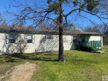 S Davis St, New Boston, Home For Rent in Longview - Image 1